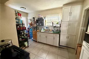 1016 W 51st Pl, Los Angeles, CA 90037 - Photo 24