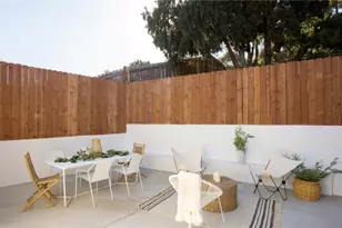 2290 Riverside Dr, Los Angeles, CA 90039 - Photo 10