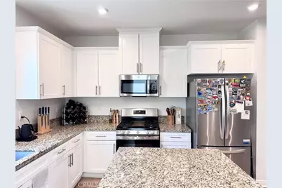 16066 Carrara Lane, Fontana, CA 92336 - Photo 20