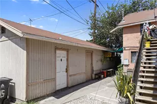 915 E 23rd St, Los Angeles, CA 90011 - Photo 14