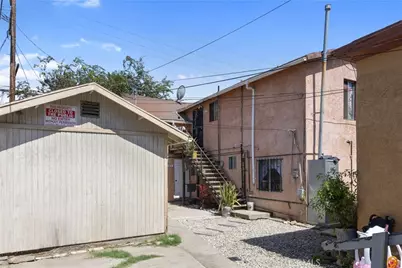 915 E 23rd Street, Los Angeles, CA 90011 - Photo 12