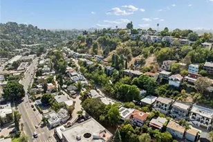 2431 Claremont, Los Angeles, CA 90027 - Photo 68