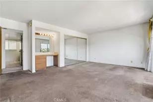 2431 Claremont, Los Angeles, CA 90027 - Photo 44