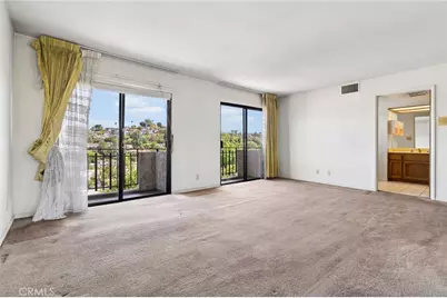 2431 Claremont, Los Angeles, CA 90027 - Photo 46