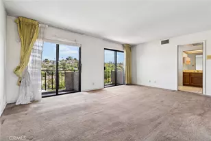 2431 Claremont, Los Angeles, CA 90027 - Photo 46