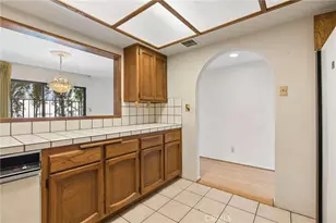 2431 Claremont, Los Angeles, CA 90027 - Photo 20