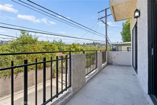 2431 Claremont, Los Angeles, CA 90027 - Photo 58