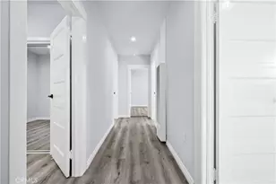 136 W 43rd Pl, Los Angeles, CA 90037 - Photo 4