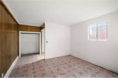 136 W 43rd Place, Los Angeles, CA 90037 - Photo 34