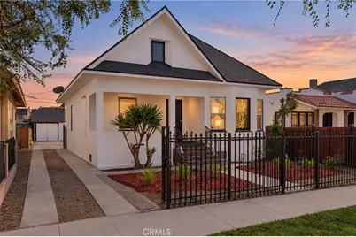136 W 43rd Place, Los Angeles, CA 90037 - Photo 1