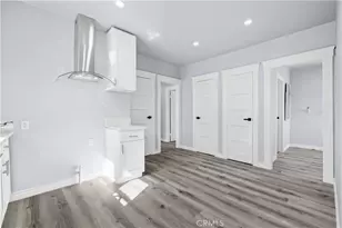 136 W 43rd Pl, Los Angeles, CA 90037 - Photo 10