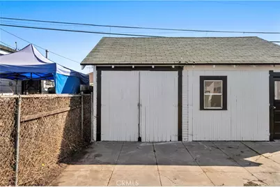 136 W 43rd Place, Los Angeles, CA 90037 - Photo 36