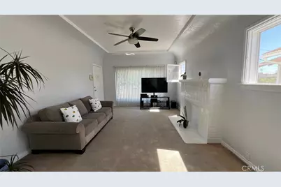 1127 Calzona, Los Angeles, CA 90023 - Photo 4