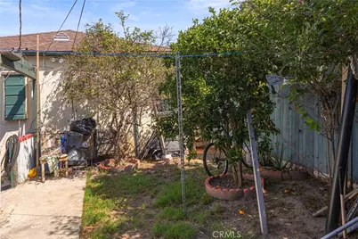 650 W 107th Street, Los Angeles, CA 90044 - Photo 12