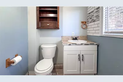 31734 Hilltop, Running Springs, CA 92382 - Photo 8