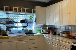 718 W 43rd Pl, Los Angeles, CA 90037 - Photo 4