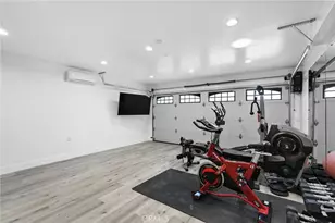 10446 White Oak, Granada Hills, CA 91344 - Photo 56