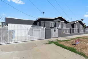 1049 W 67th, Los Angeles, CA 90044 - Photo 2