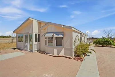 8848 W Avenue D8, Lancaster, CA 93536 - Photo 4