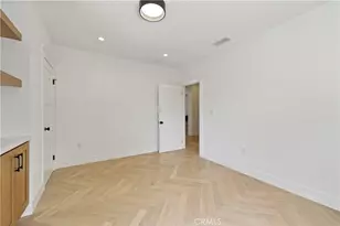 1800 Oxford Ave, Los Angeles, CA 90006 - Photo 36