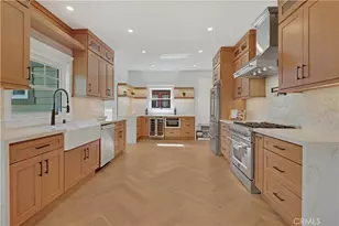 1800 Oxford Ave, Los Angeles, CA 90006 - Photo 8