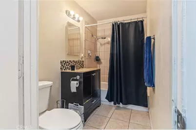 2211 N Grape Ave, Compton, CA 90222 - Photo 4