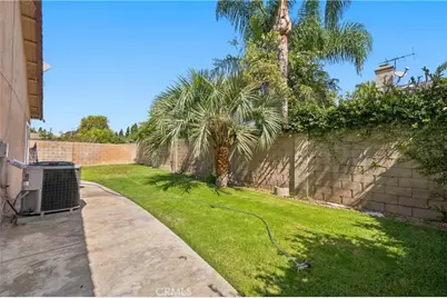 946 Goldenrod, Costa Mesa, CA 92626 - Photo 22