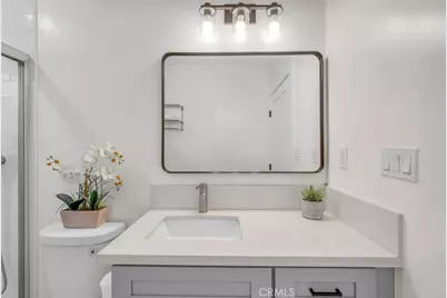 103 N Harvard, Los Angeles, CA 90004 - Photo 40