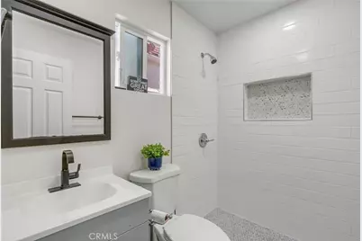103 N Harvard, Los Angeles, CA 90004 - Photo 58