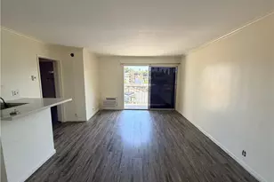 256 S La Fayette Park, Los Angeles, CA 90057 - Photo 2