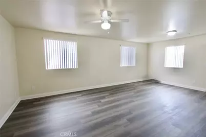 723 E 76th Pl, Los Angeles, CA 90001 - Photo 12