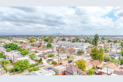 2512 W 60th Street, Los Angeles, CA 90043 - Photo 36