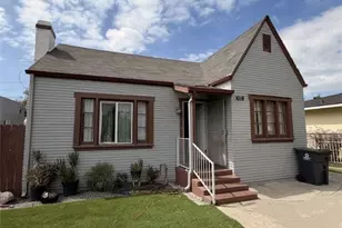 1018 S Halladay, Santa Ana, CA 92701 - Photo 2