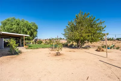 18572 Atlantic, Hesperia, CA 92345 - Photo 34