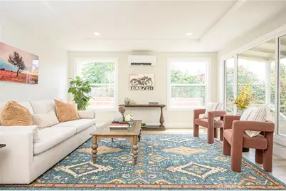12126 Ainsworth St, Los Angeles, CA 90044 - Photo 4