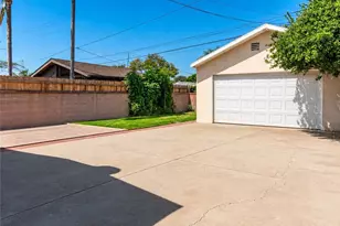 8437 San Vincente, South Gate, CA 90280 - Photo 24