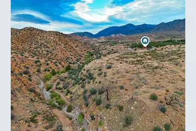 29310 Devils Punch Bowl, Juniper Hills, CA 93553 - Photo 24