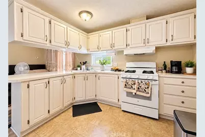 17820 Lakewood Avenue #24, Bellflower, CA 90703 - Photo 2