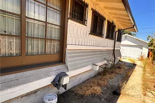 1813 W 48th St, Los Angeles, CA 90062 - Photo 4