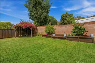 13945 Simshaw Ave, Sylmar, CA 91342 - Photo 16