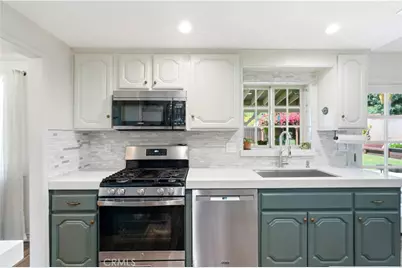 13945 Simshaw Avenue, Sylmar, CA 91342 - Photo 26