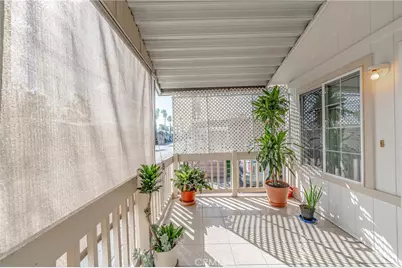 10001 W Frontage #113, South Gate, CA 90280 - Photo 4