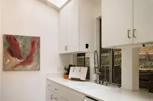 10423 Oletha Ln, Los Angeles, CA 90077 - Photo 22