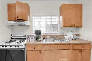 914 W 41st, Los Angeles, CA 90037 - Photo 24