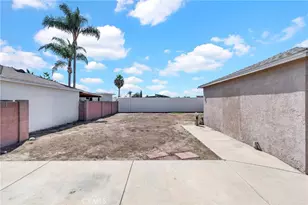 9142 Rendalia St, Bellflower, CA 90706 - Photo 24