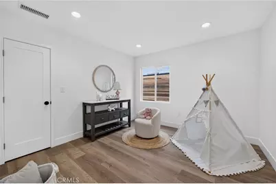 300 Milton Drive, San Gabriel, CA 91775 - Photo 16