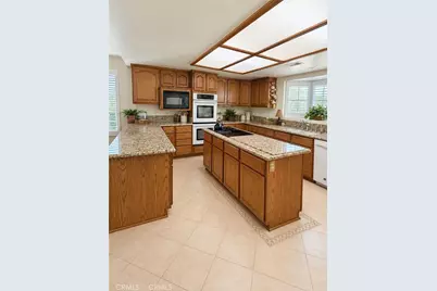 8553 Lowman, Downey, CA 90240 - Photo 12