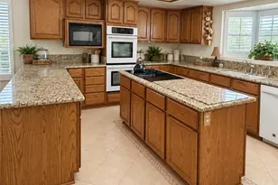 8553 Lowman, Downey, CA 90240 - Photo 12