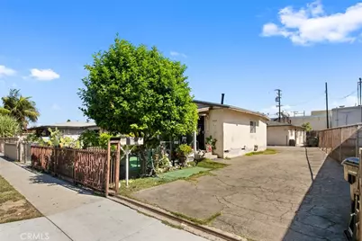 7004 Jaboneria, Bell Gardens, CA 90201 - Photo 2
