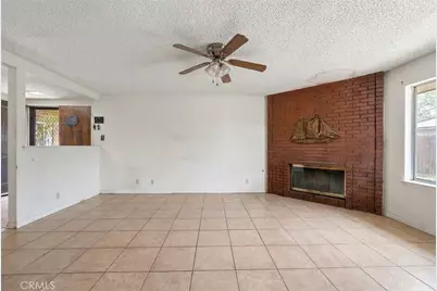 13785 Deauville, Victorville, CA 92395 - Photo 4